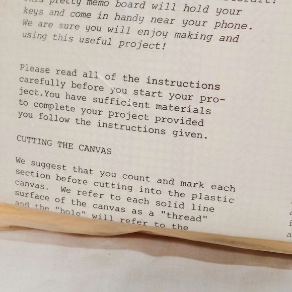 Memo Board Artcraft Concepts Plastic Canvas Kit 1704 Key Hooks Cream Green Pink - Picture 6 of 10